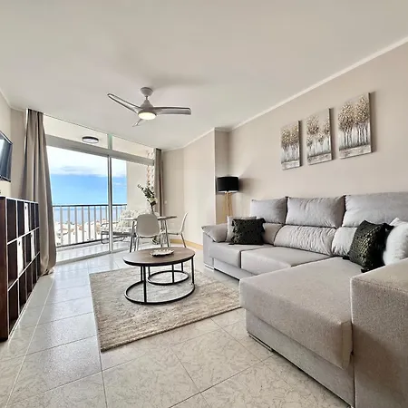 Torres De Yomely -y3a Playa de las Américas