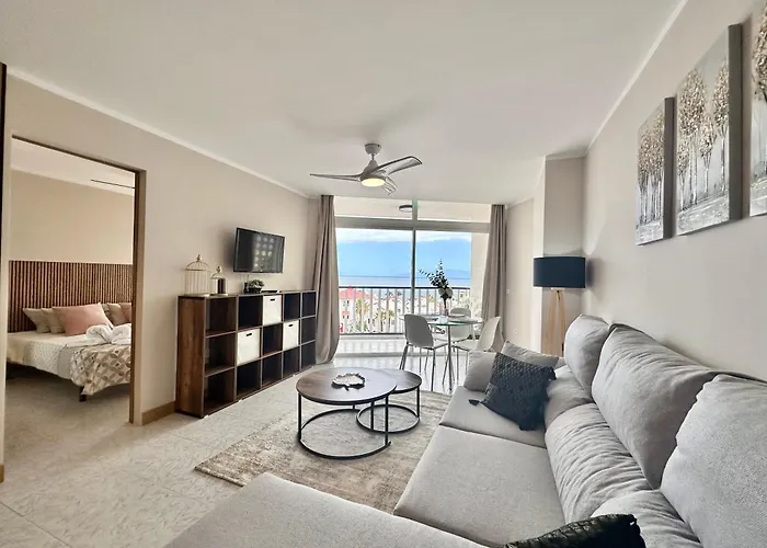 Torres De Yomely -y3a * Playa de las Americas (Tenerife)