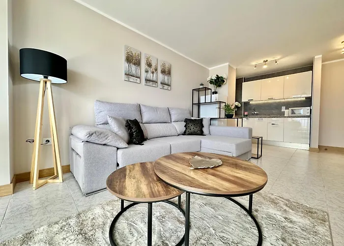 Torres De Yomely -y3a * Playa de las Americas (Tenerife)